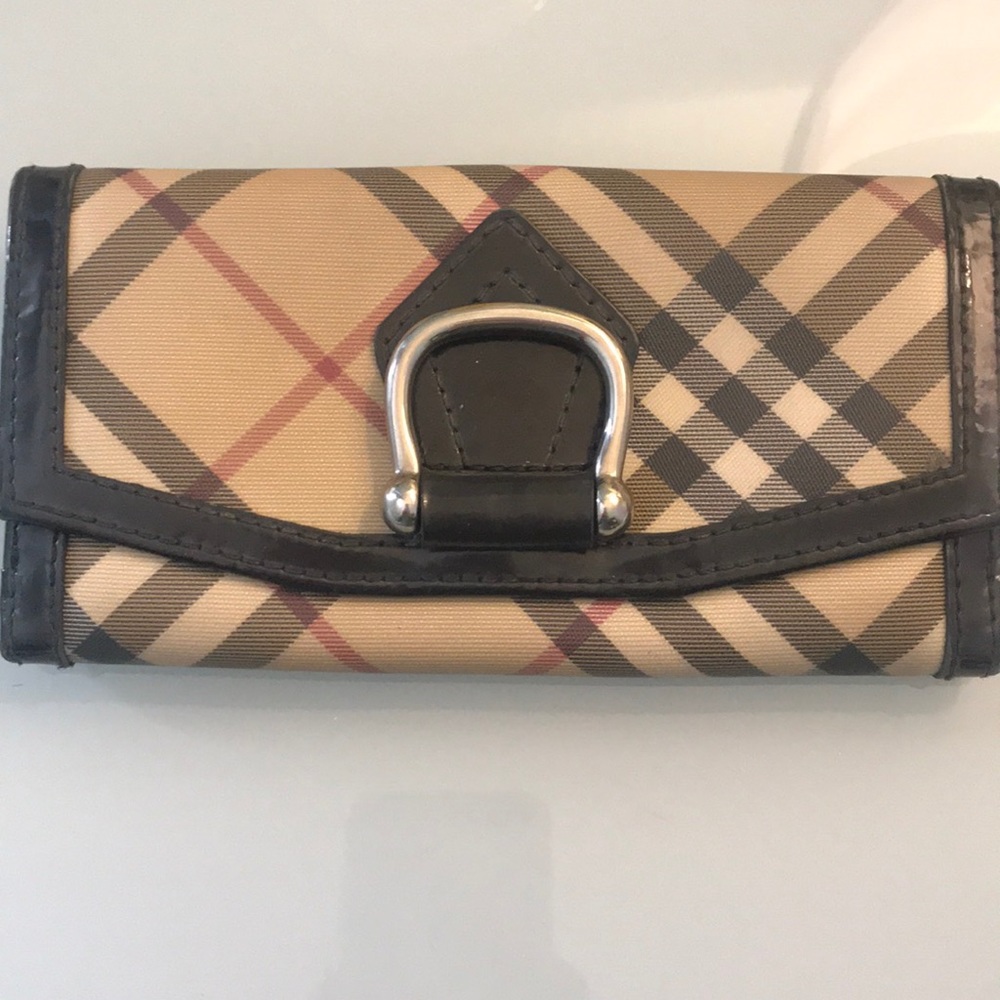 Burberry wallet